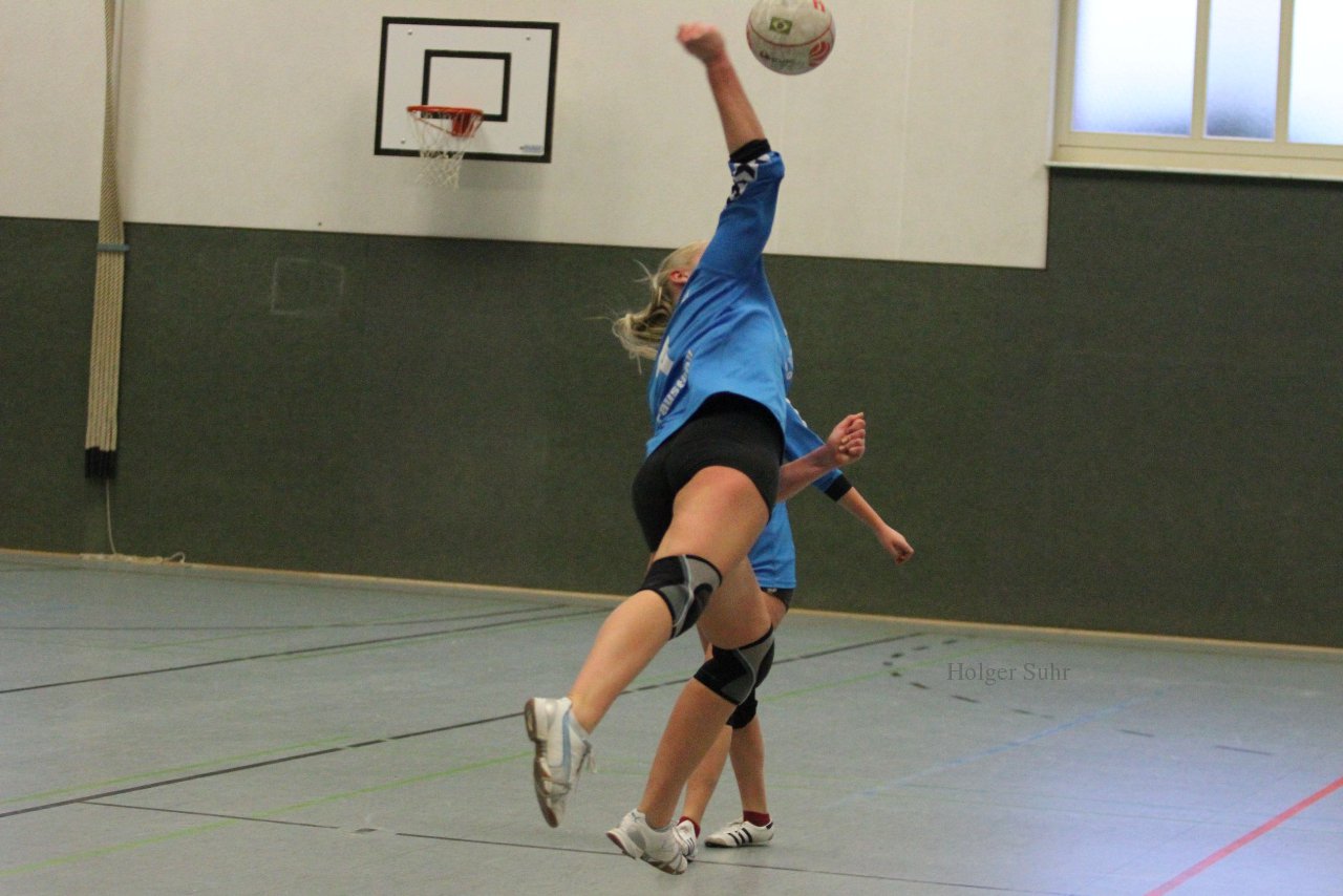 Bild 90 - U18w 2.Tag am 3.12.11